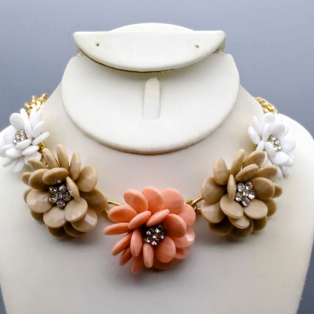 Vintage Dimensional Floral Bib Necklace, Neutral Flowers with Crystal Centers